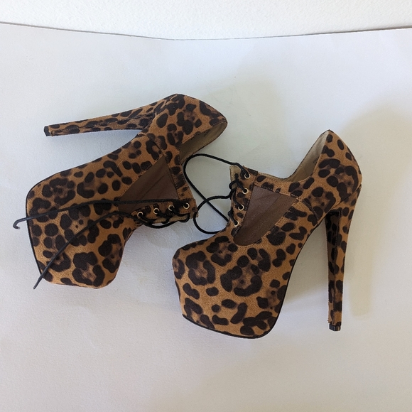 JustFab Siren Platform Heels - Picture 5 of 8